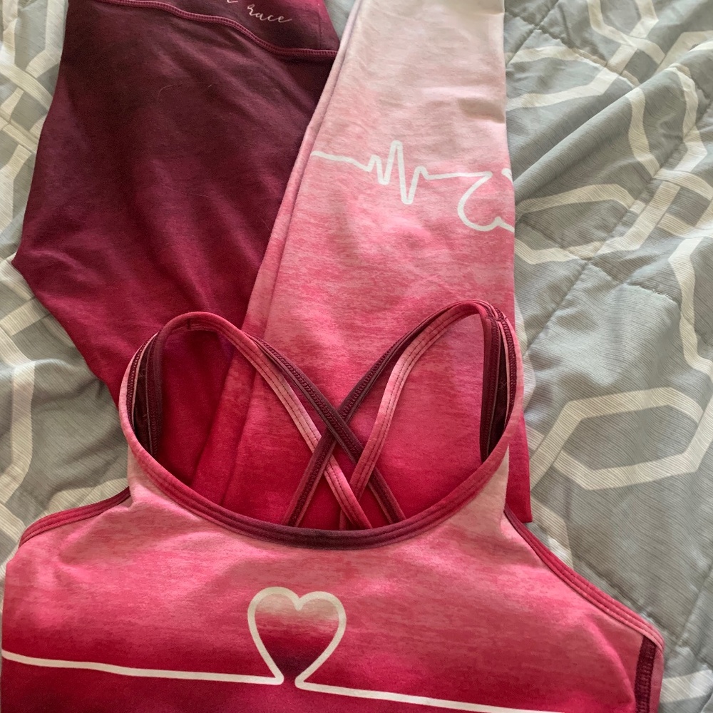 * RARE*With Peloton “Race with Heart” set